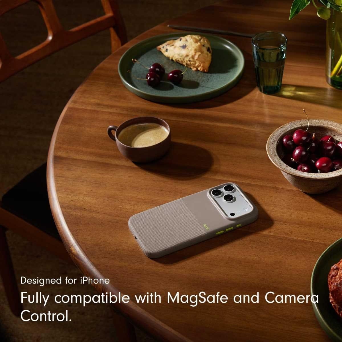 بيتس غطاء حماية قوي مع MagSafe وتحكم بالكاميرا لآيفون 17 برو ماكس - رمادي ألباين