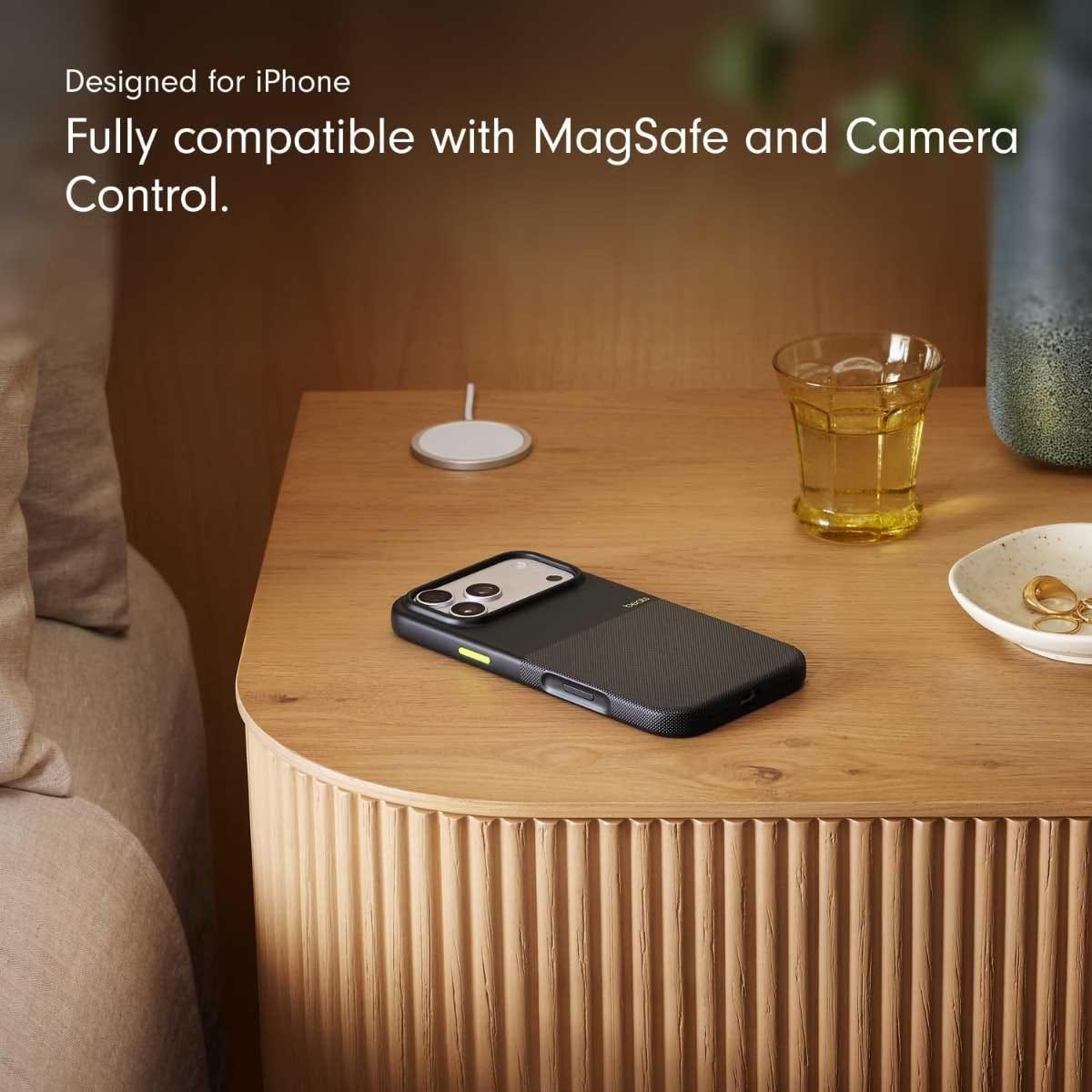 بيتس غطاء حماية قوي مع MagSafe وتحكم بالكاميرا لآيفون 17 برو ماكس - أسود إيفرست