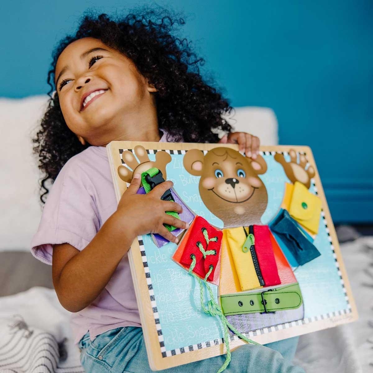 ميليسا آند دوغ لعبة تعليمية لوحة أحجية المهارات الأساسية الخشبية للجنسين، 3-4 سنوات