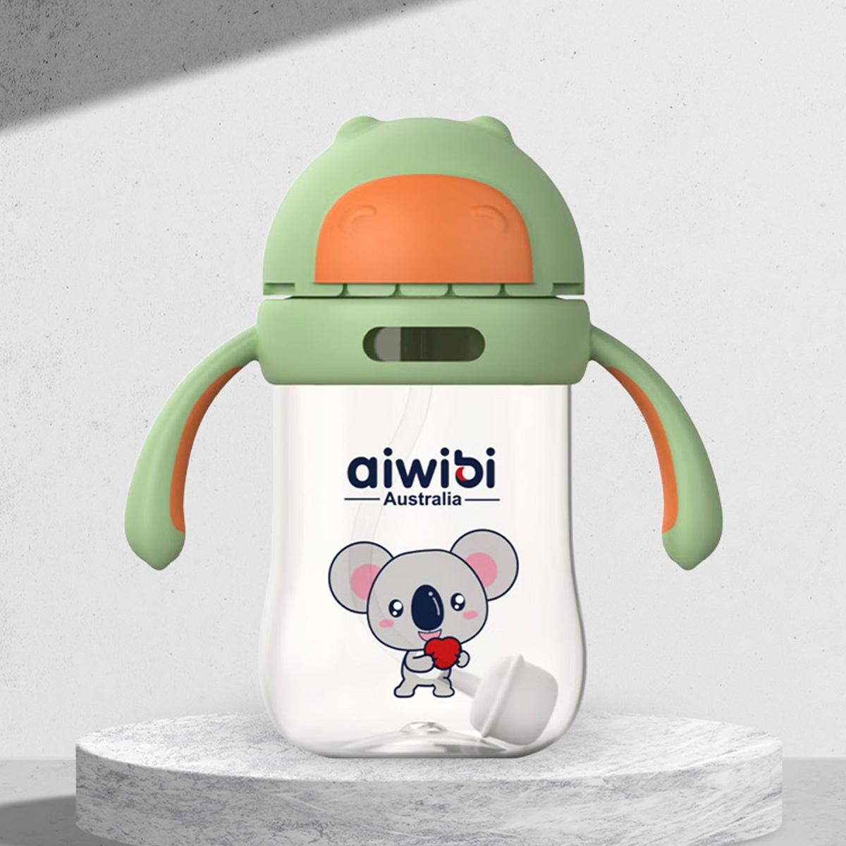 آيويبي زجاجة ماء للأطفال حديثي الولادة بلون أخضر بحجم 300 مل للأطفال من عمر 0 إلى 2 سنة