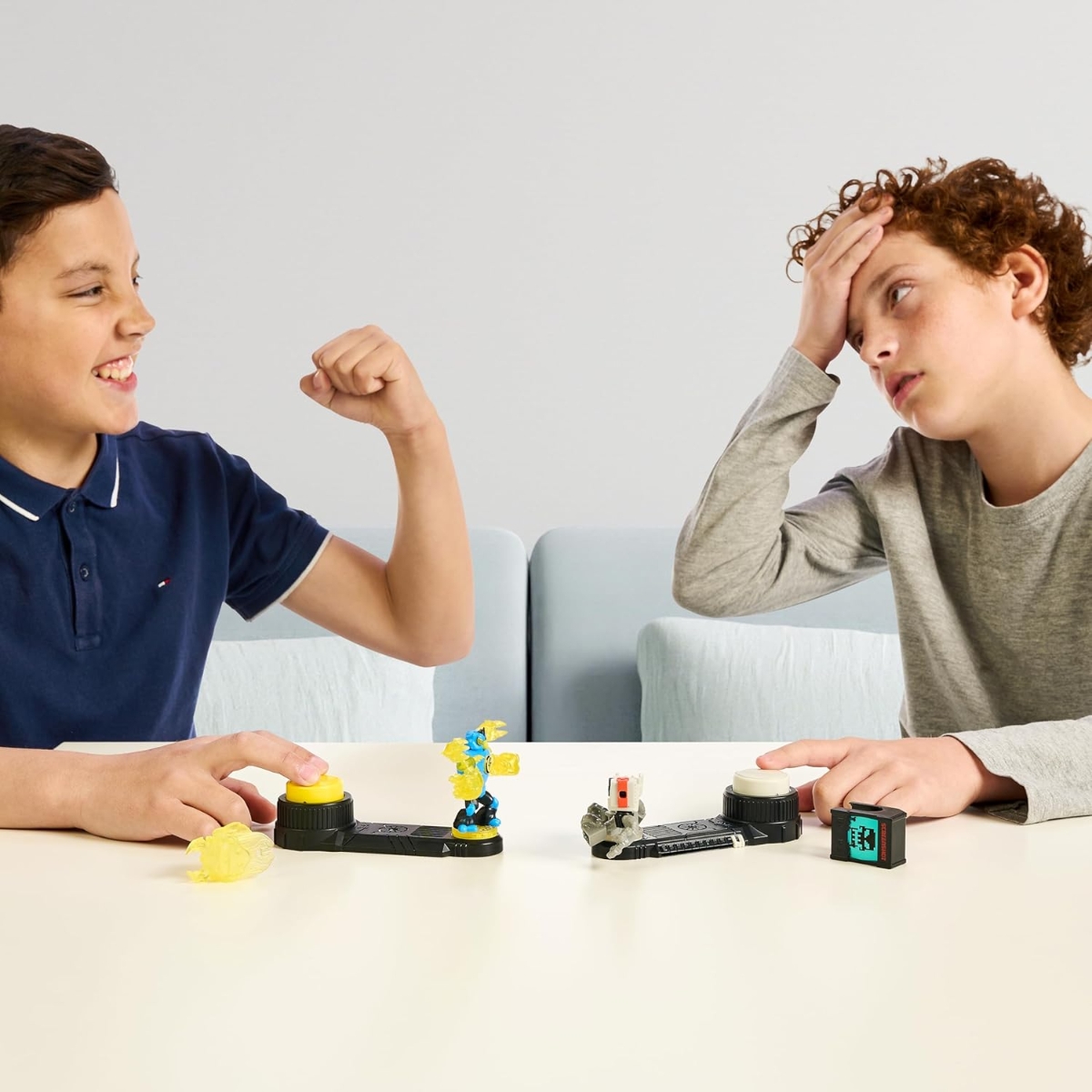 أكيدو باورستورم فيجر باتل جاينتس ثوراكس للجنسين، من 5 إلى 7 سنوات