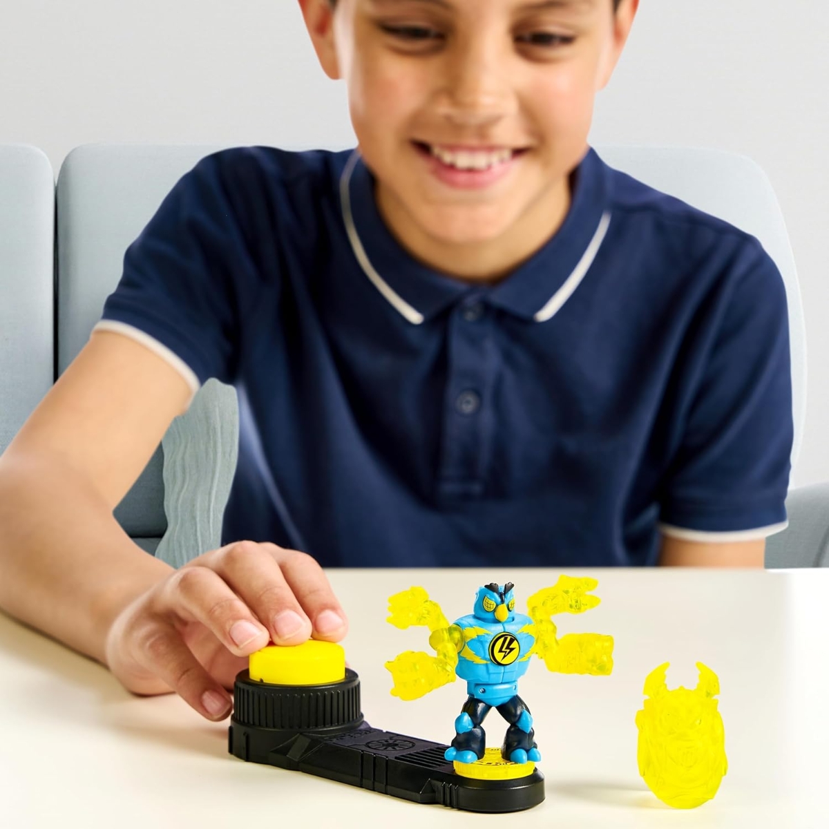 أكيدو باورستورم فيجر باتل جاينتس ثوراكس للجنسين، من 5 إلى 7 سنوات