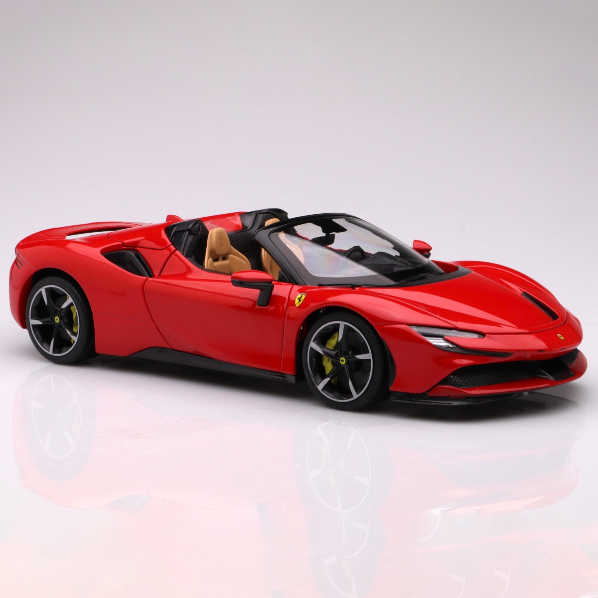 بوراغو سيارة فيراري SF90 سبايدر سيغنيتشر بمقياس 1:18 للأولاد، 3-4 سنوات