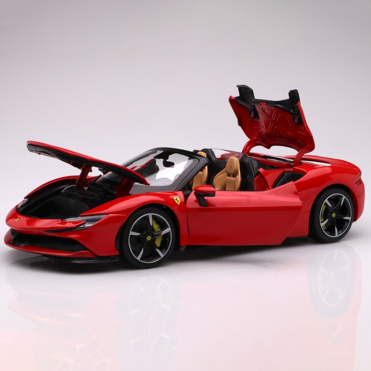 بوراغو سيارة فيراري SF90 سبايدر سيغنيتشر بمقياس 1:18 للأولاد، 3-4 سنوات