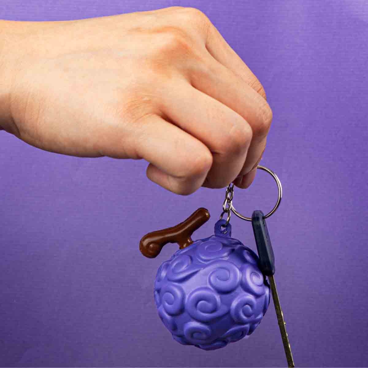 سينيريبليكاس سلسلة مفاتيح إسفنجية فاكهة جوم جوم من ون بيس للجنسين، من عمر 3 إلى 4 سنوات