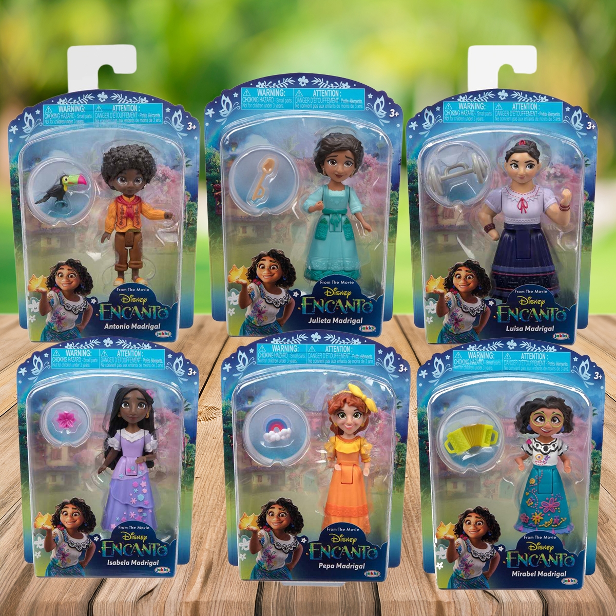 ديزني إنكانتو دمية أزياء أساسية منوعة مع إكسسوار للبنات، 3-4 سنوات