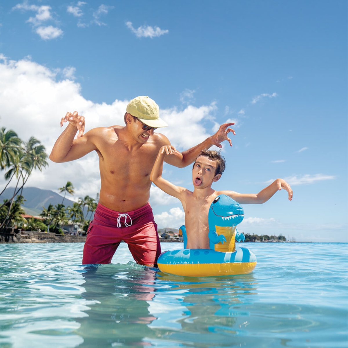 إنتكس عوامة حلقية حيوانات كبيرة متنوعة، للجنسين، من عمر 3 إلى 4 سنوات