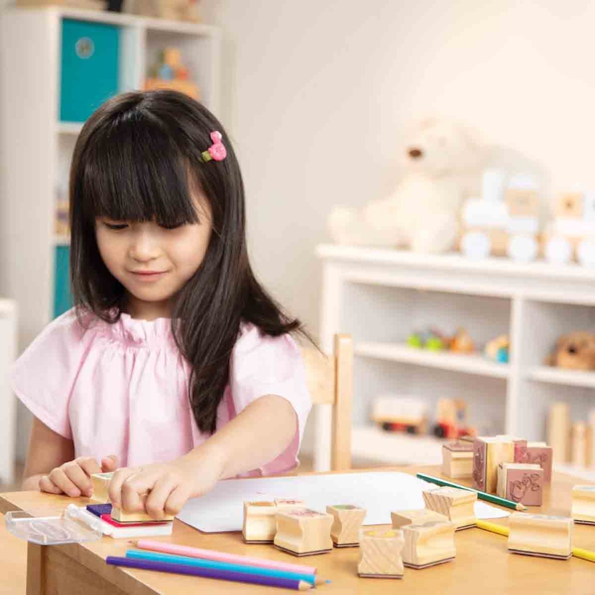 ميليسا آند دوج طقم لعب ختم مشاهد حديقة الجنيات للجنسين من عمر 5 إلى 7 سنوات