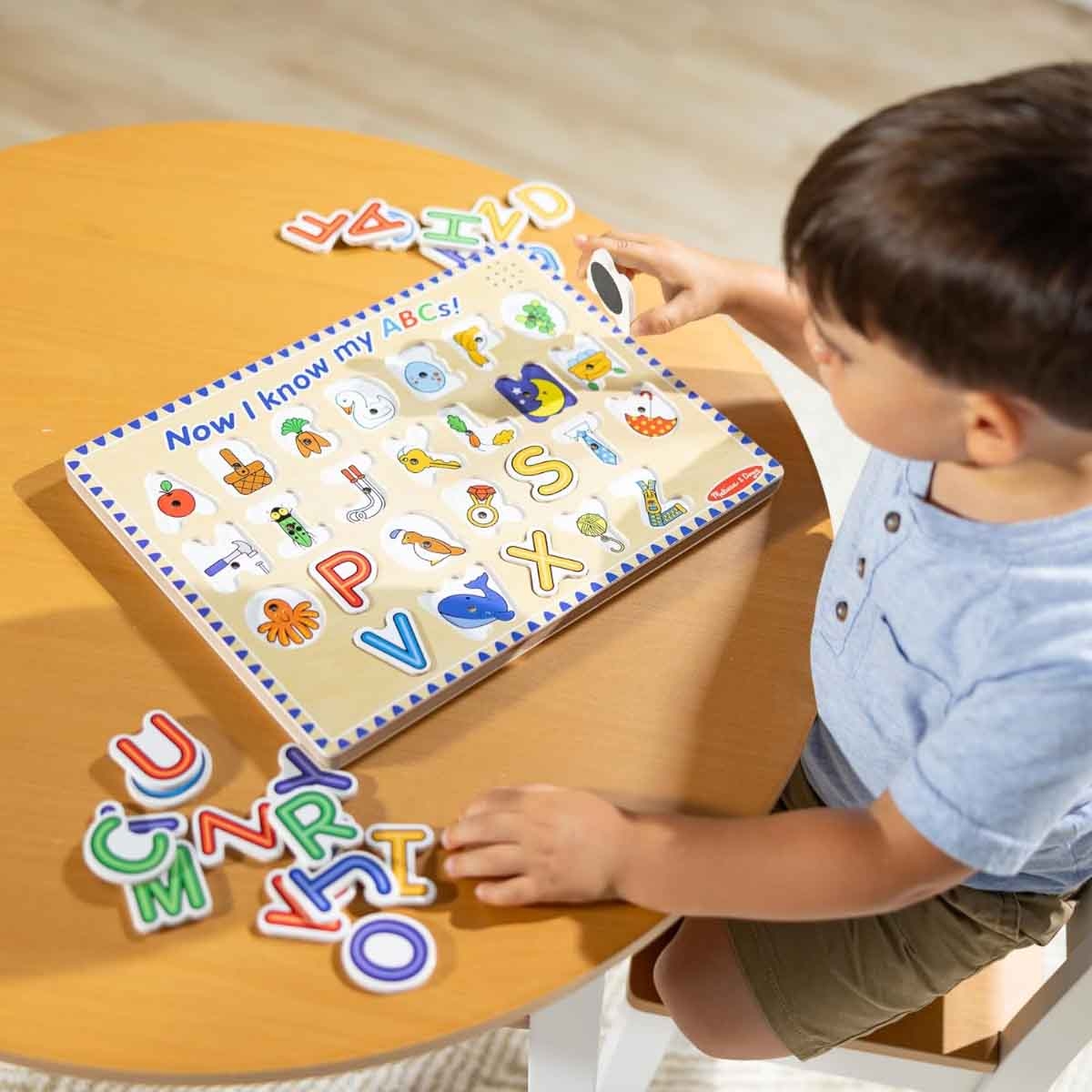 ميليسا آند دوغ لغز خشبي أصوات الحروف الأبجدية للجنسين، 3-4 سنوات