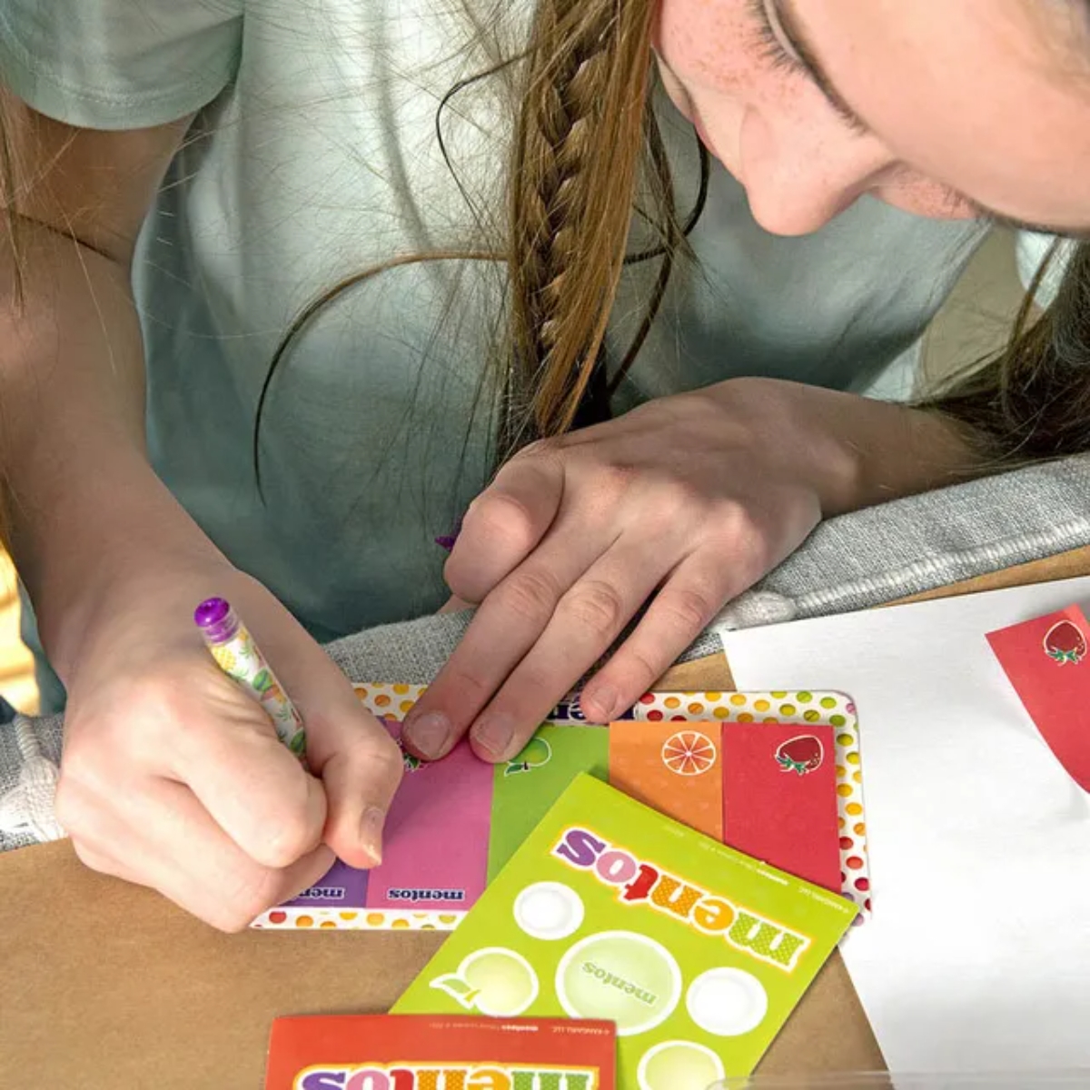 منتوس مجموعة قرطاسية معطرة للجنسين، 3-4 سنوات، مجموعة من 71 قطعة