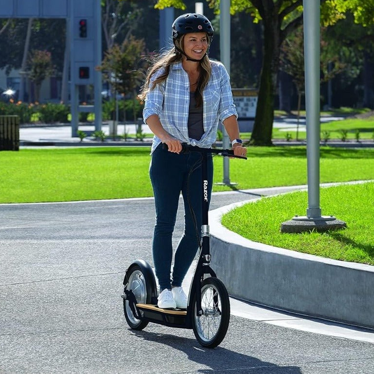 ريزر إيكو سمارت HD سوب سكوتر كهربائي للجنسين، 13+ سنوات