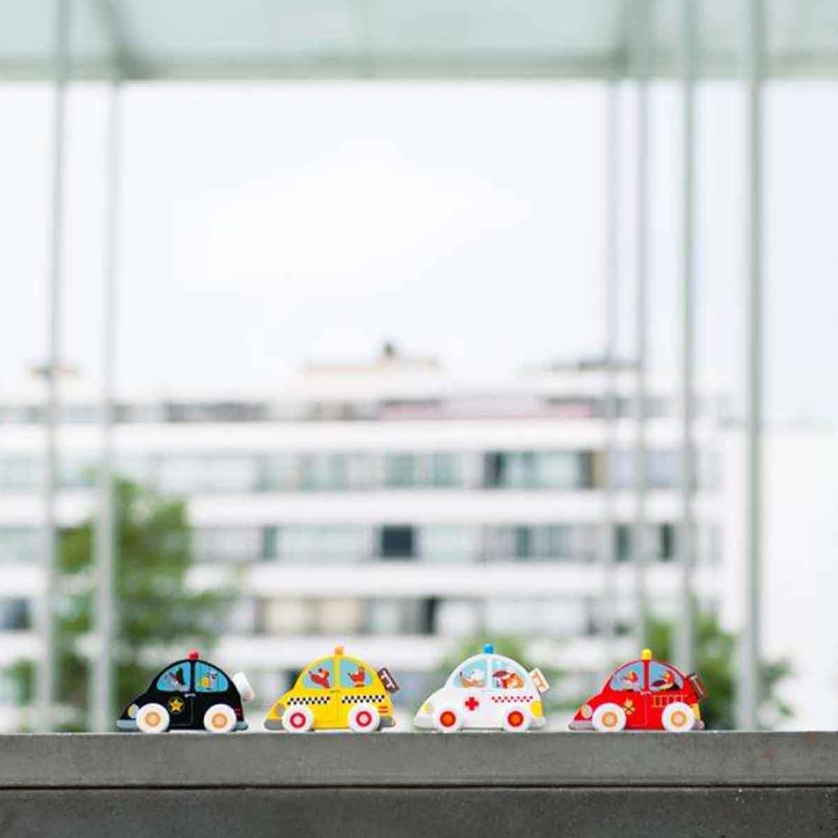 سكرتش يوروب سيارة متنوعة خشبية للجنسين 3 - 4 سنوات