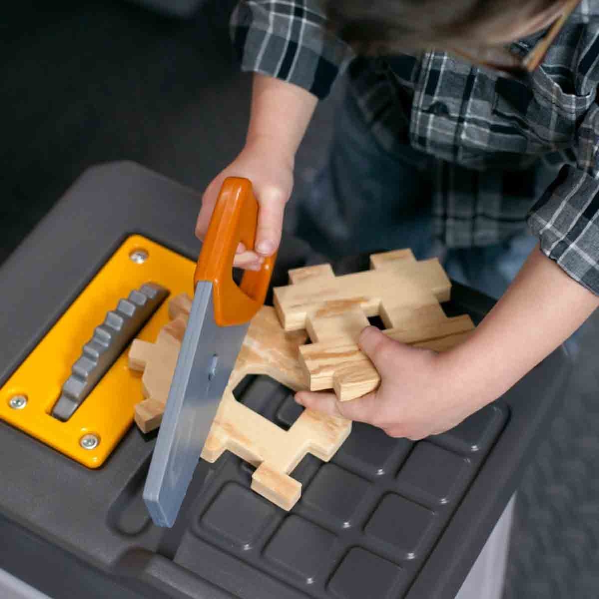 ستيب 2 ورشة لعب برو بلاي وطاولة ادوات للجنسين، 3-4 سنوات