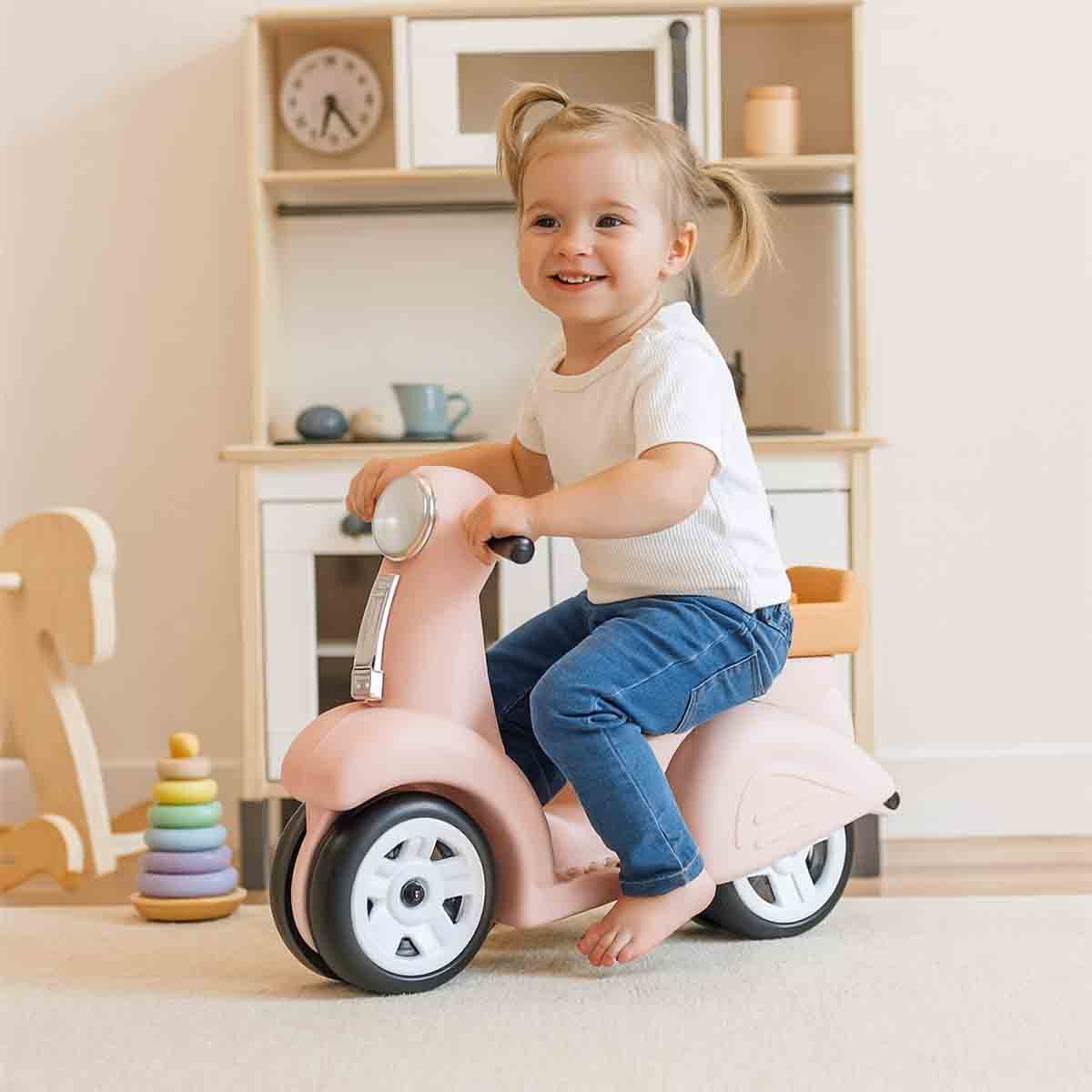 ستيب 2 سكوتر رايد الونغ وردي للجنسين، 3-4 سنوات