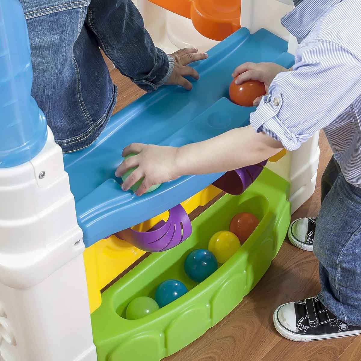 ستيب 2 منزل ونربول فان هاوس للجنسين، عمر 3-4 سنوات