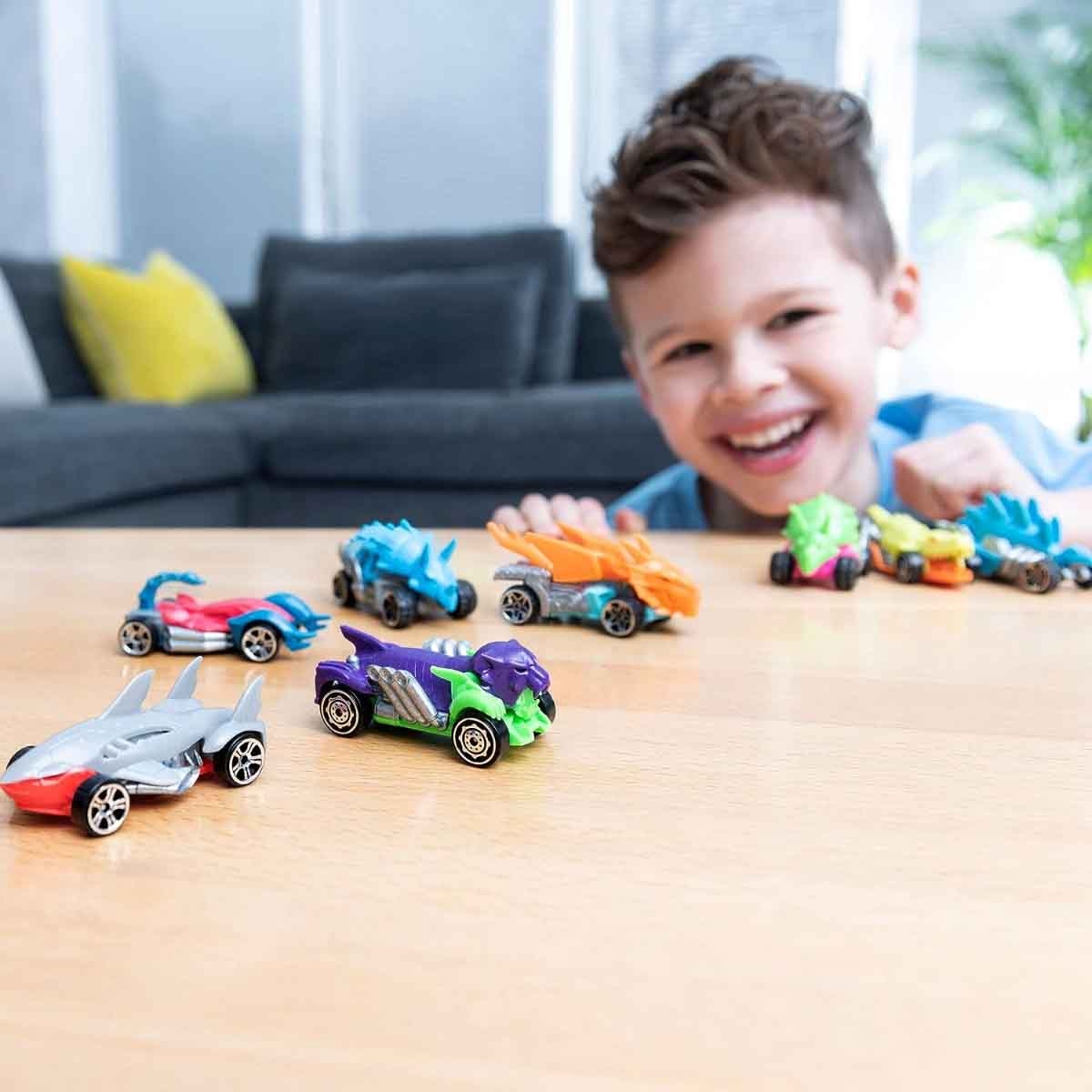 تيمسترز مجموعة 10 سيارات دايكاست بيست ماشينز للجنسين، من عمر 3-4 سنوات