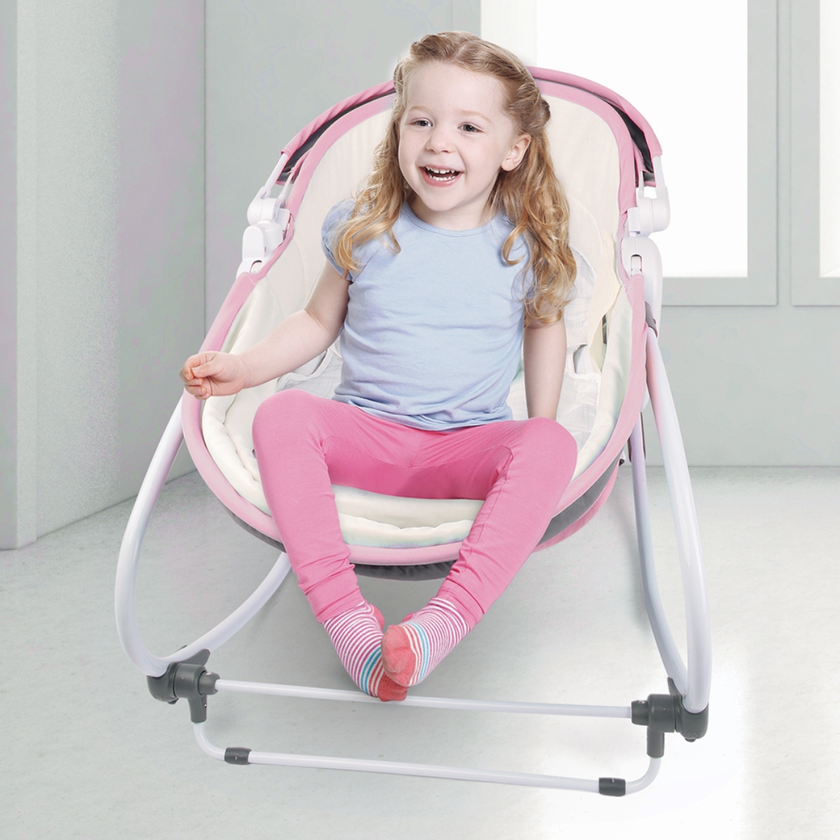 تيكنوم مهد روكر مريح 6 في 1 مع عجلات ومظلة وناموسية باللون الوردي للأطفال من عمر 0 إلى 2 سنة