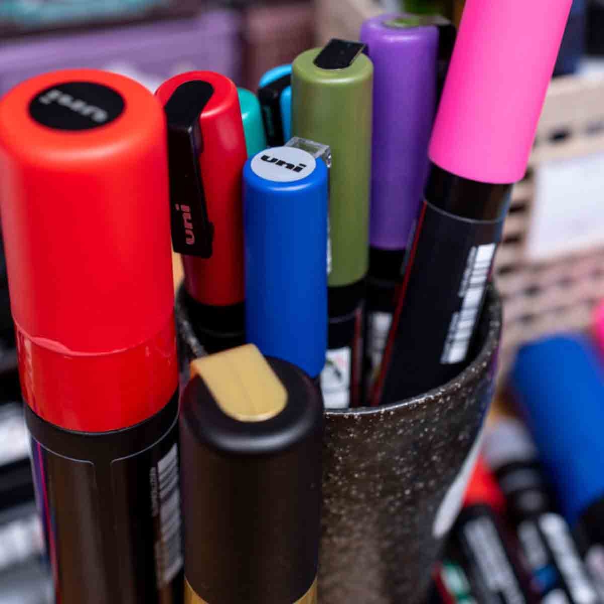 يوني بوسكا مجموعة 16 قلم تلوين أساسية