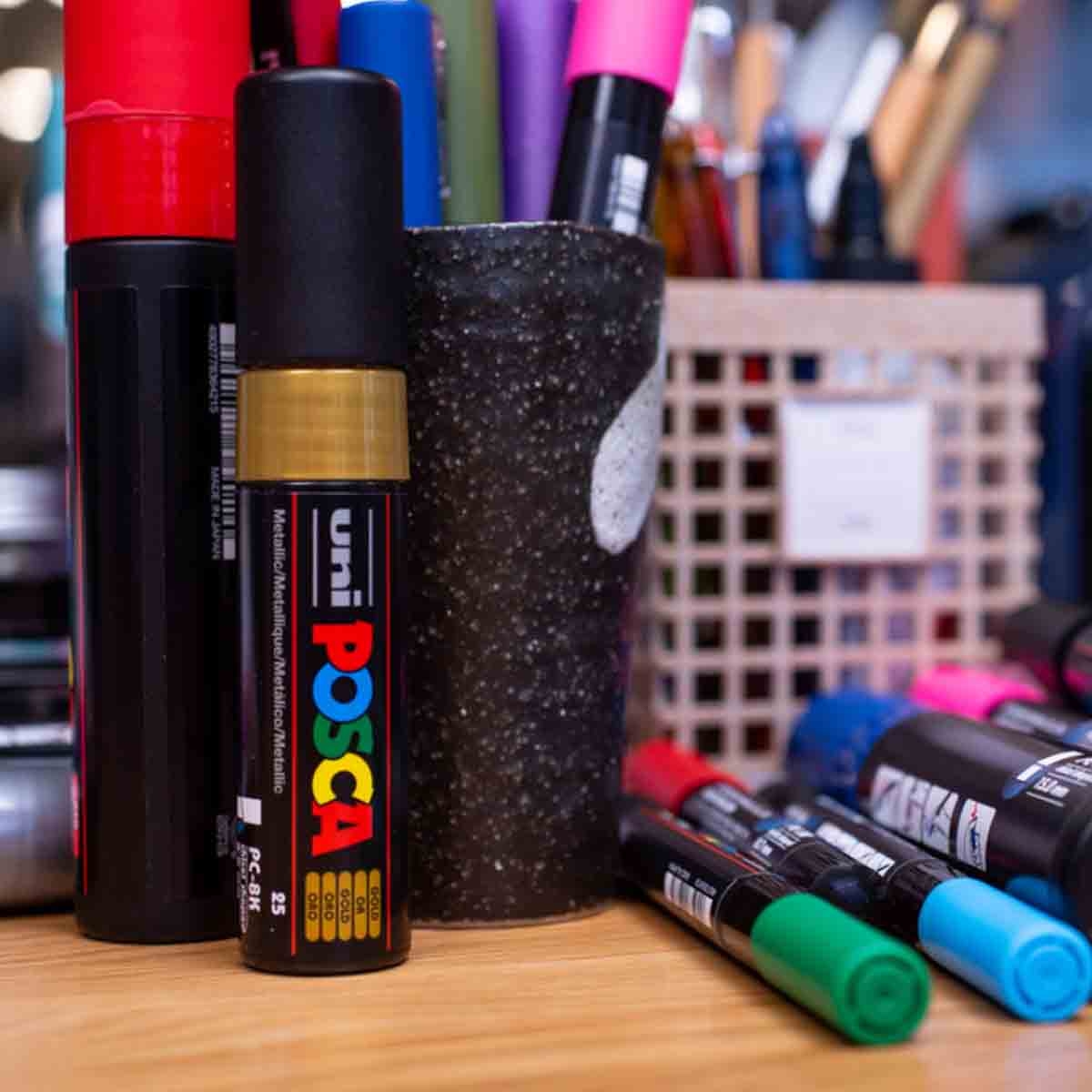 يوني بوسكا مجموعة 16 قلم تلوين أساسية